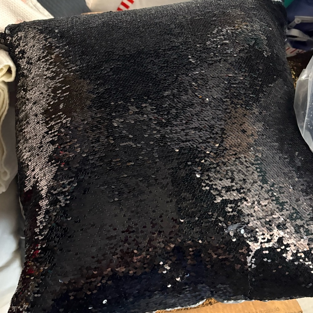 Aviva Stanoff Black and Silver Sequin Accent Pillow NWOT!